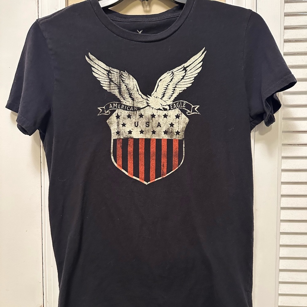 Like new-Men's American Eagle T-shirt